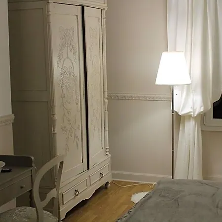 Domaine La Garence Bed and Breakfast