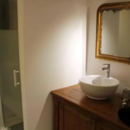 Bed and Breakfast Domaine La Garence 3*