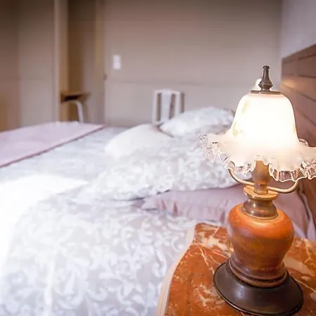 Bed and Breakfast Domaine La Garence 3*